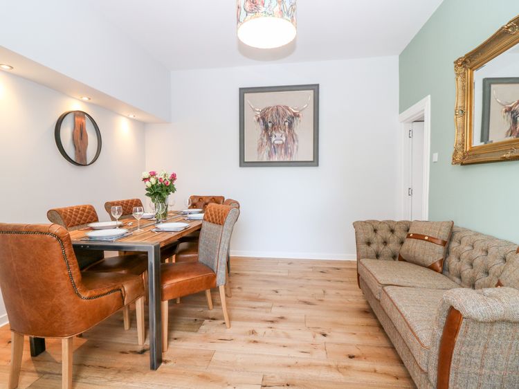 Gairnlea House, listing photograph 12
