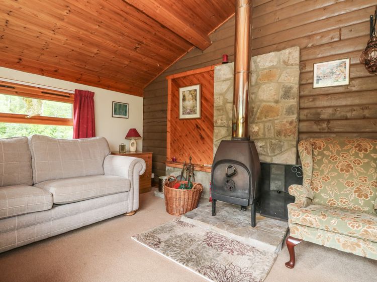 Millmore Cabin, listing photograph 8