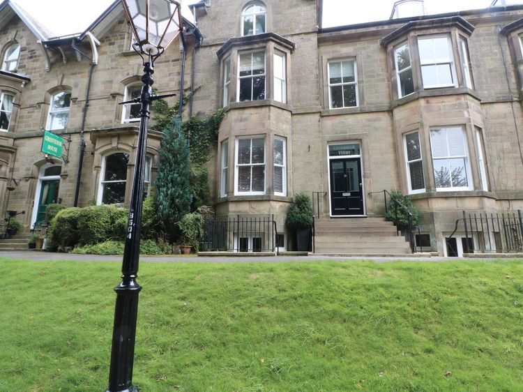 2B Cavendish Villas, listing photograph 2