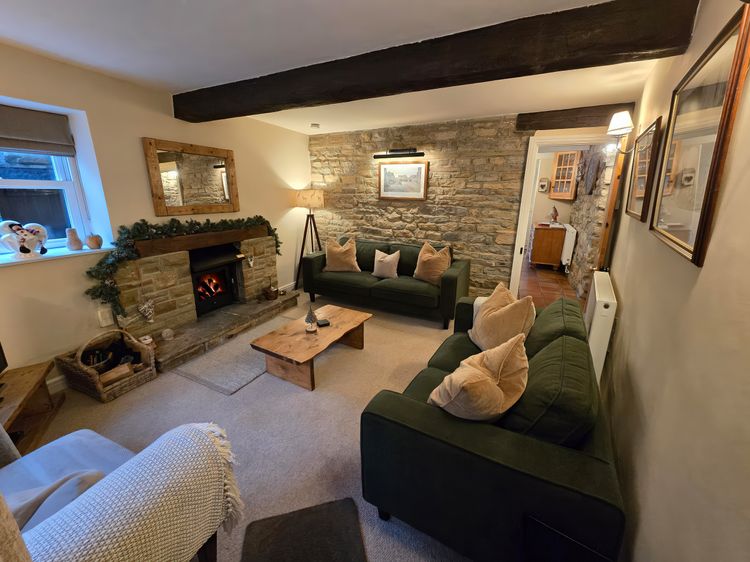 End Cottage, listing photograph 4
