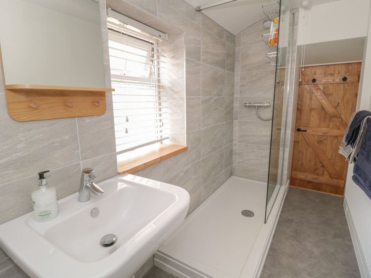 Sunny Mount Cottage, listing photograph 11
