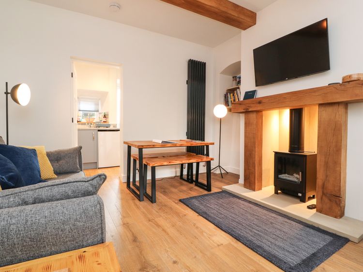Sunny Mount Cottage, listing photograph 4