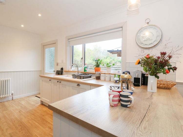 Beechwood Cottage, listing photograph 10