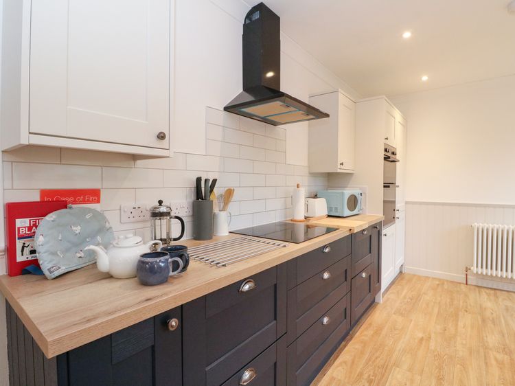 Beechwood Cottage, listing photograph 11