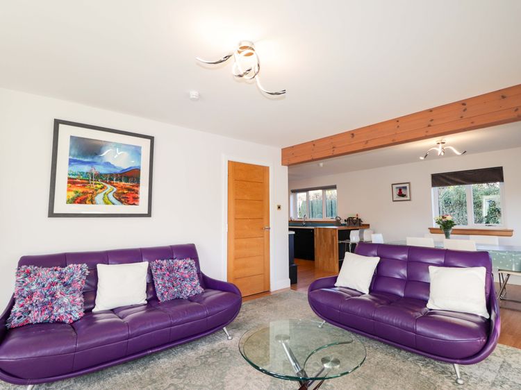 3 Croftside, listing photograph 7