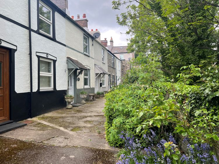 4 Railway Terrace, listing photograph 2