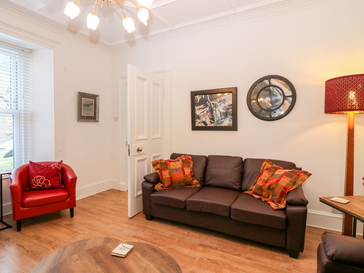 George Cottage, listing photograph 4