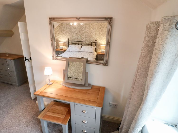 Christmas Cottage, listing photograph 11
