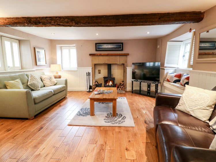 Christmas Cottage, listing photograph 2