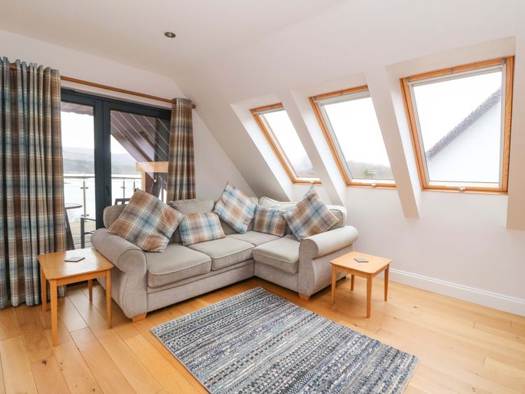 The Apartment, listing photograph 6