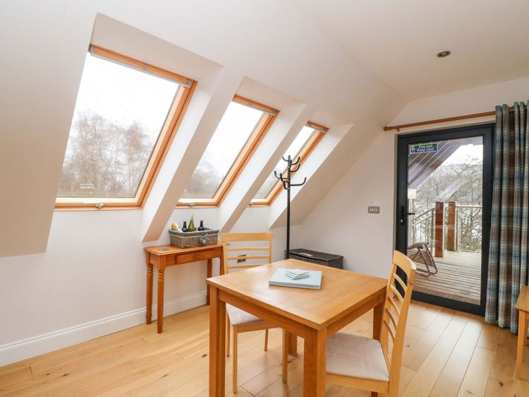 The Apartment, listing photograph 9
