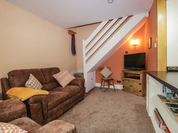 Mount Pleasant Cottage, listing photograph 3