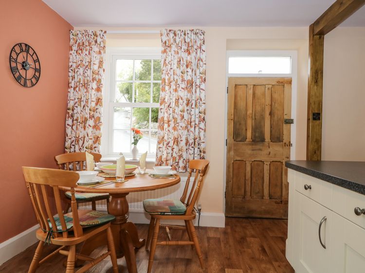 Mount Pleasant Cottage, listing photograph 9