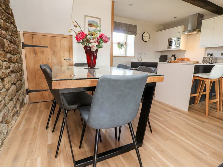 Moss Side Retreat, listing photograph 10