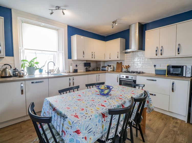 3 Clarks Terrace, listing photograph 3
