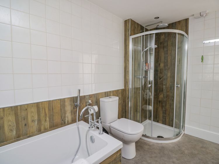 3 Clarks Terrace, listing photograph 12