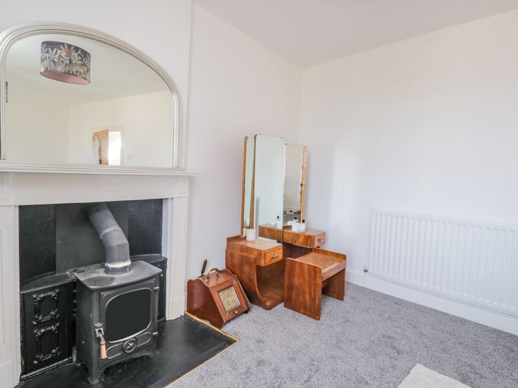 3 Clarks Terrace, listing photograph 10