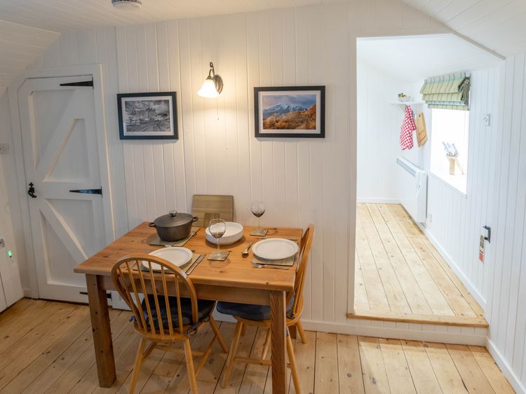 Beaton's Croft House - Uig Skye, listing photograph 10