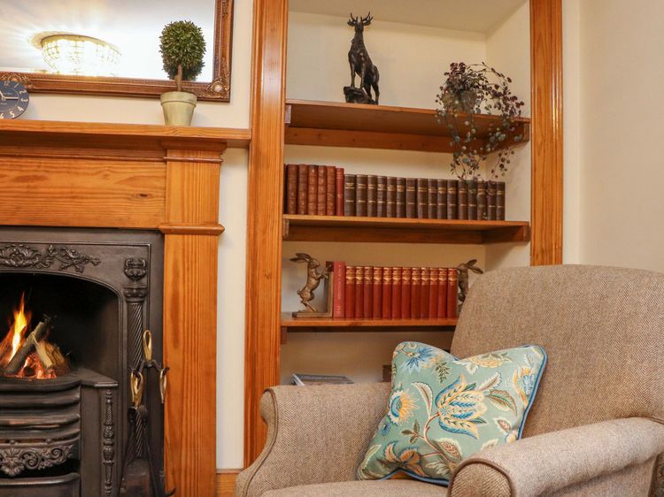 Paye House - Cromarty, listing photograph 7