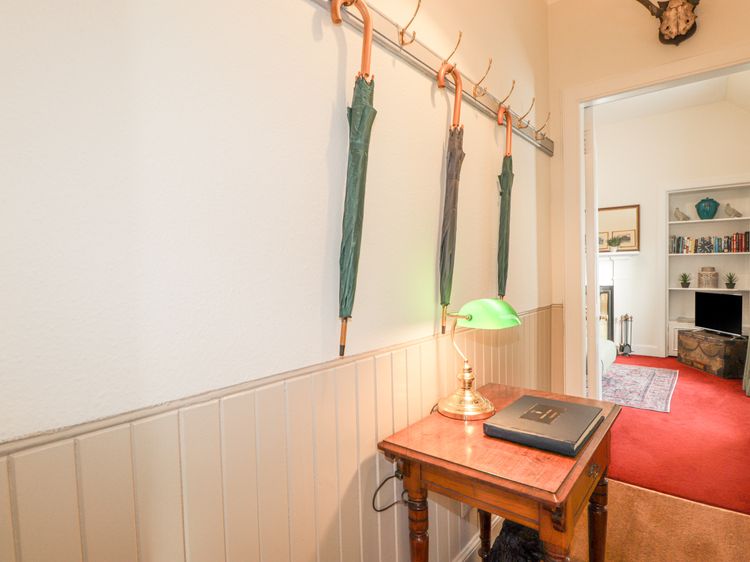 Stalker's Cottage - Torridon, listing photograph 9