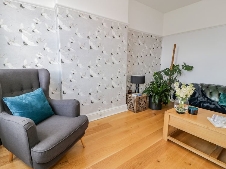 18 Tyn Celyn, listing photograph 5