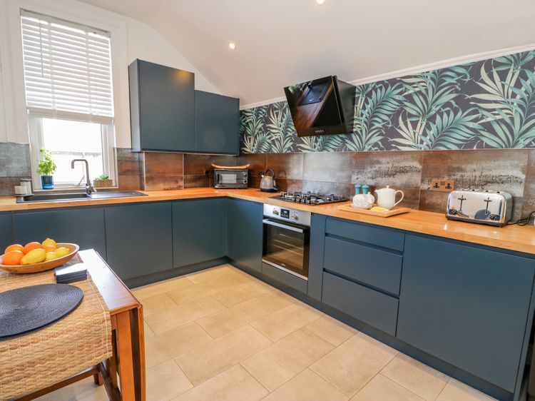 18 Tyn Celyn, listing photograph 11