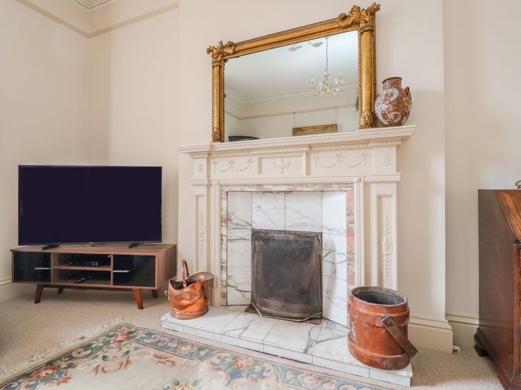 Windyridge, listing photograph 5