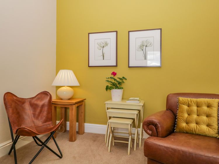 Crow's Nest, listing photograph 7