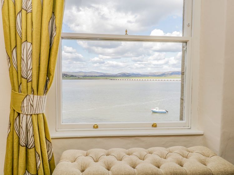 Crow's Nest, listing photograph 9