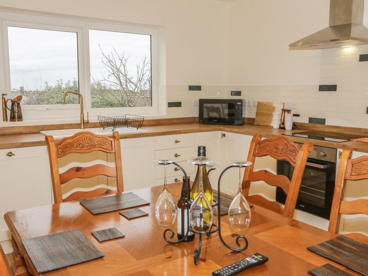 Hardy Cottage, listing photograph 8