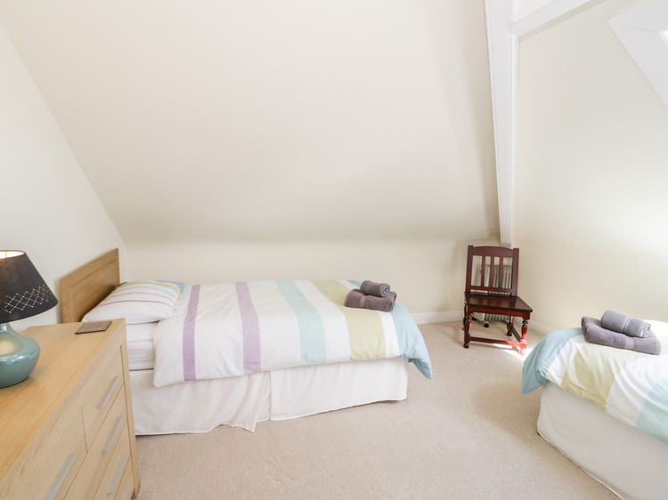 The Nook, listing photograph 11