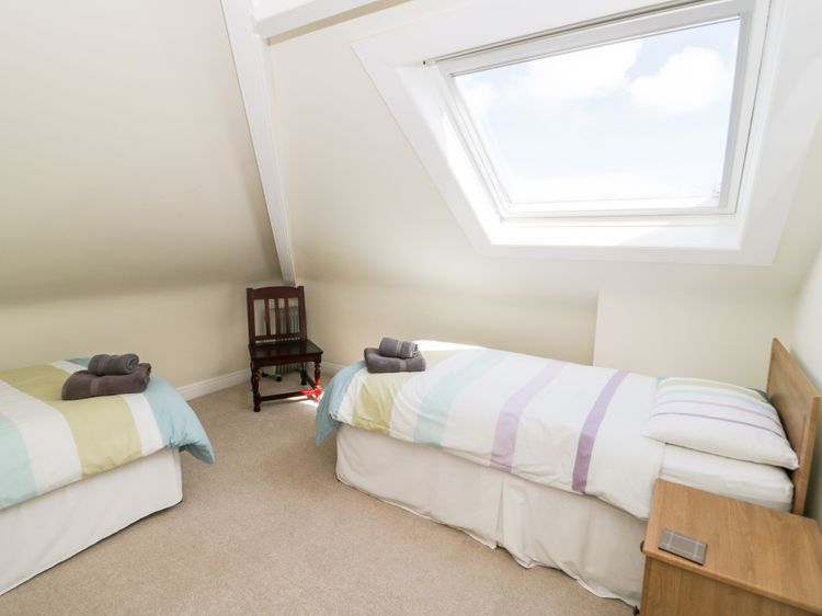 The Nook, listing photograph 12