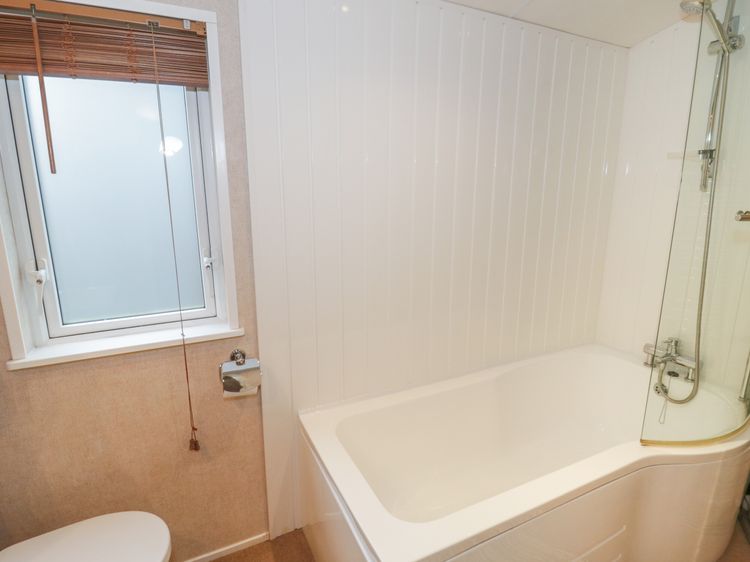 Banadlen Lodge, listing photograph 11