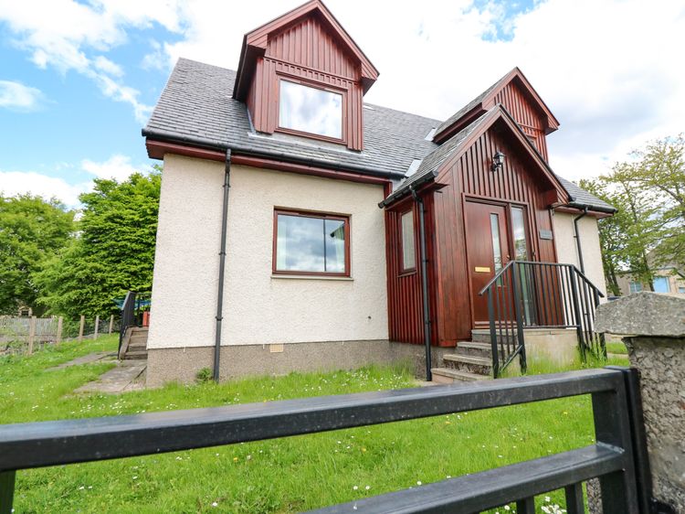 Tombeck, listing photograph 2