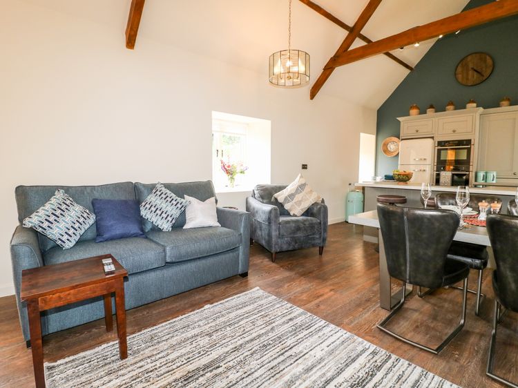 Grove Farm Barn, listing photograph 12