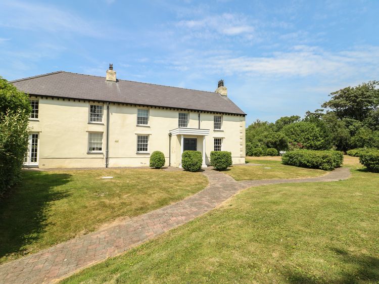 Clynnog House, listing photograph 2