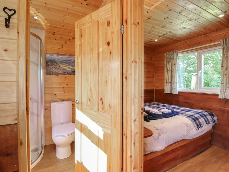Stag Lodge Pod, listing photograph 11