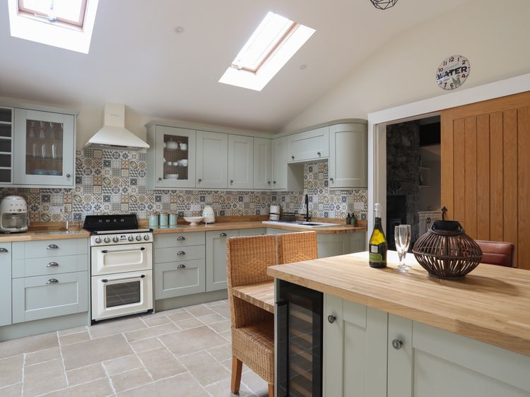 Cosy Cottage, listing photograph 11