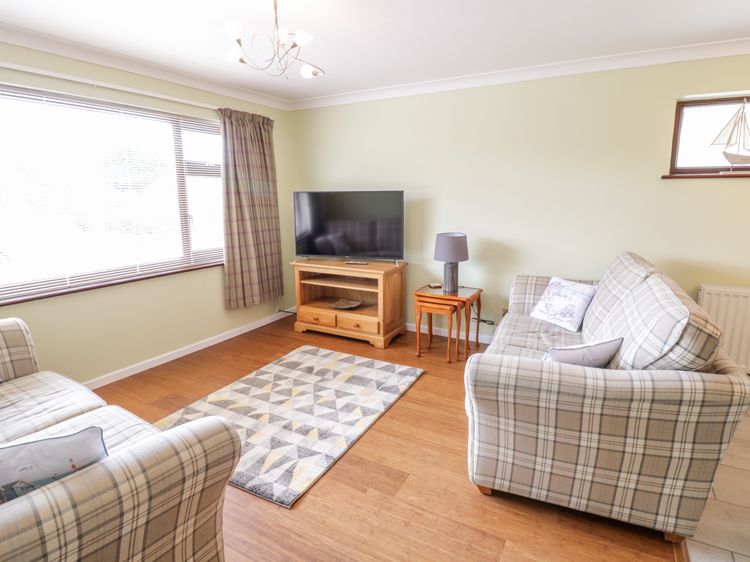 Rhos Deiniol, listing photograph 7