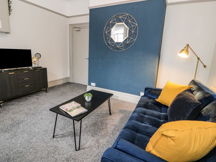 Sapphire Suite, listing photograph 3