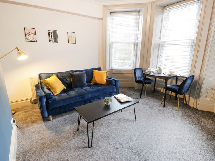 Sapphire Suite, listing photograph 4