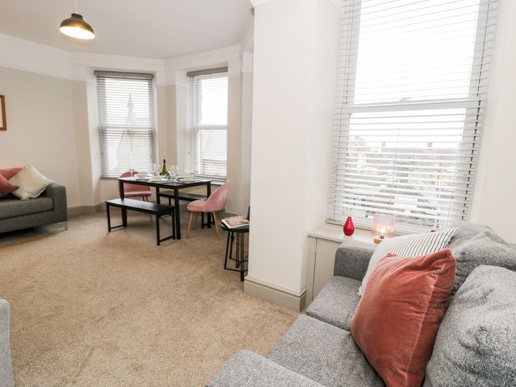 Rose Suite, listing photograph 7