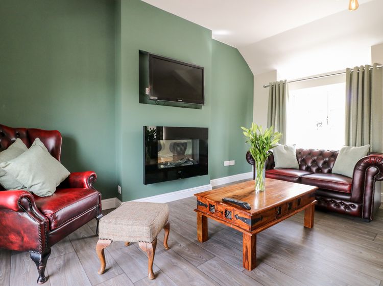 The Loft at The George, listing photograph 3