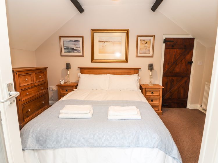Capel Cottage, listing photograph 11
