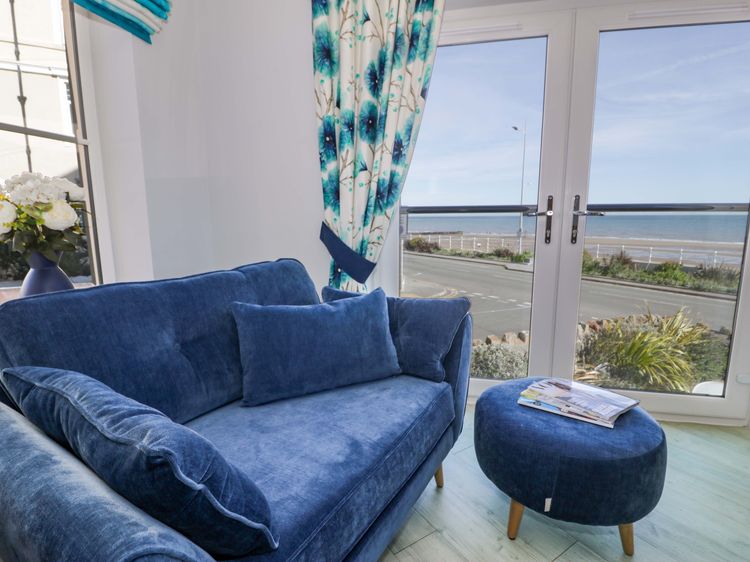 Ocean View Apartment, listing photograph 4