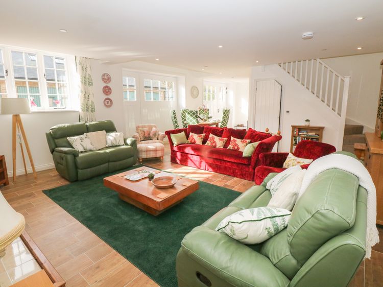 Chestnut Cottage, listing photograph 4