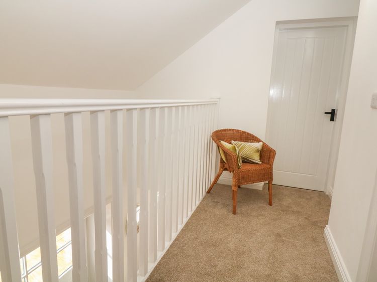 Chestnut Cottage, listing photograph 10