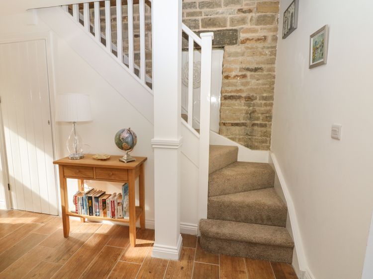Holly Cottage, listing photograph 9