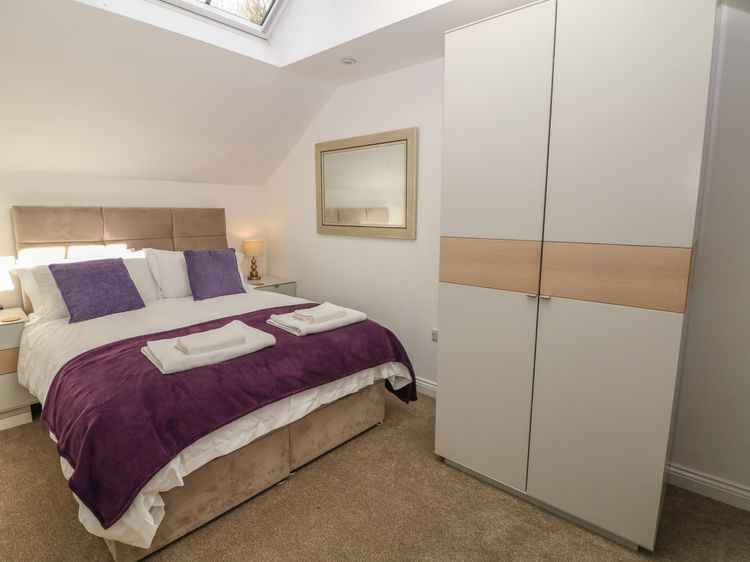 Holly Cottage, listing photograph 11