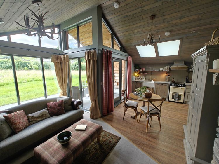 The Hare's Shack, listing photograph 5